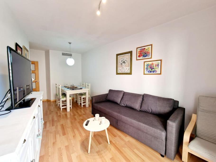 Alcantara Tower 2 Bedrooms Фуeнхирола Екстериор снимка