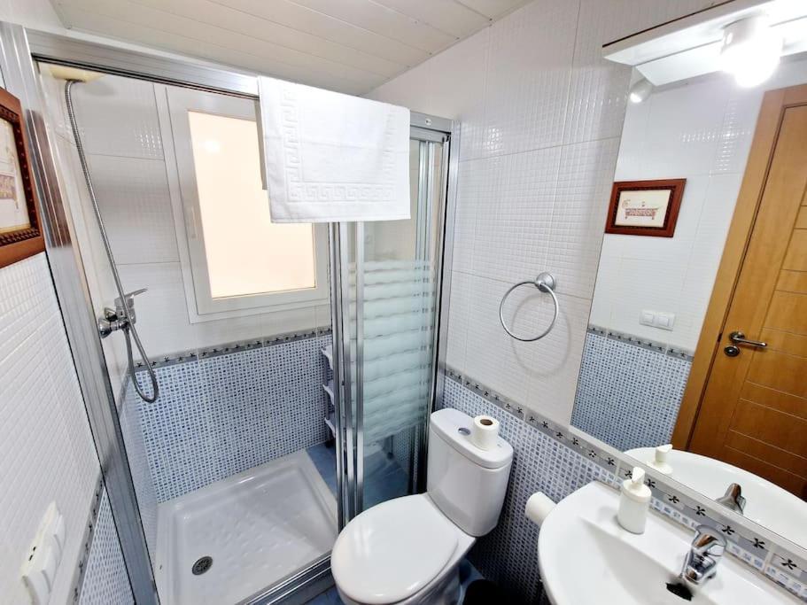 Alcantara Tower 2 Bedrooms Фуeнхирола Екстериор снимка